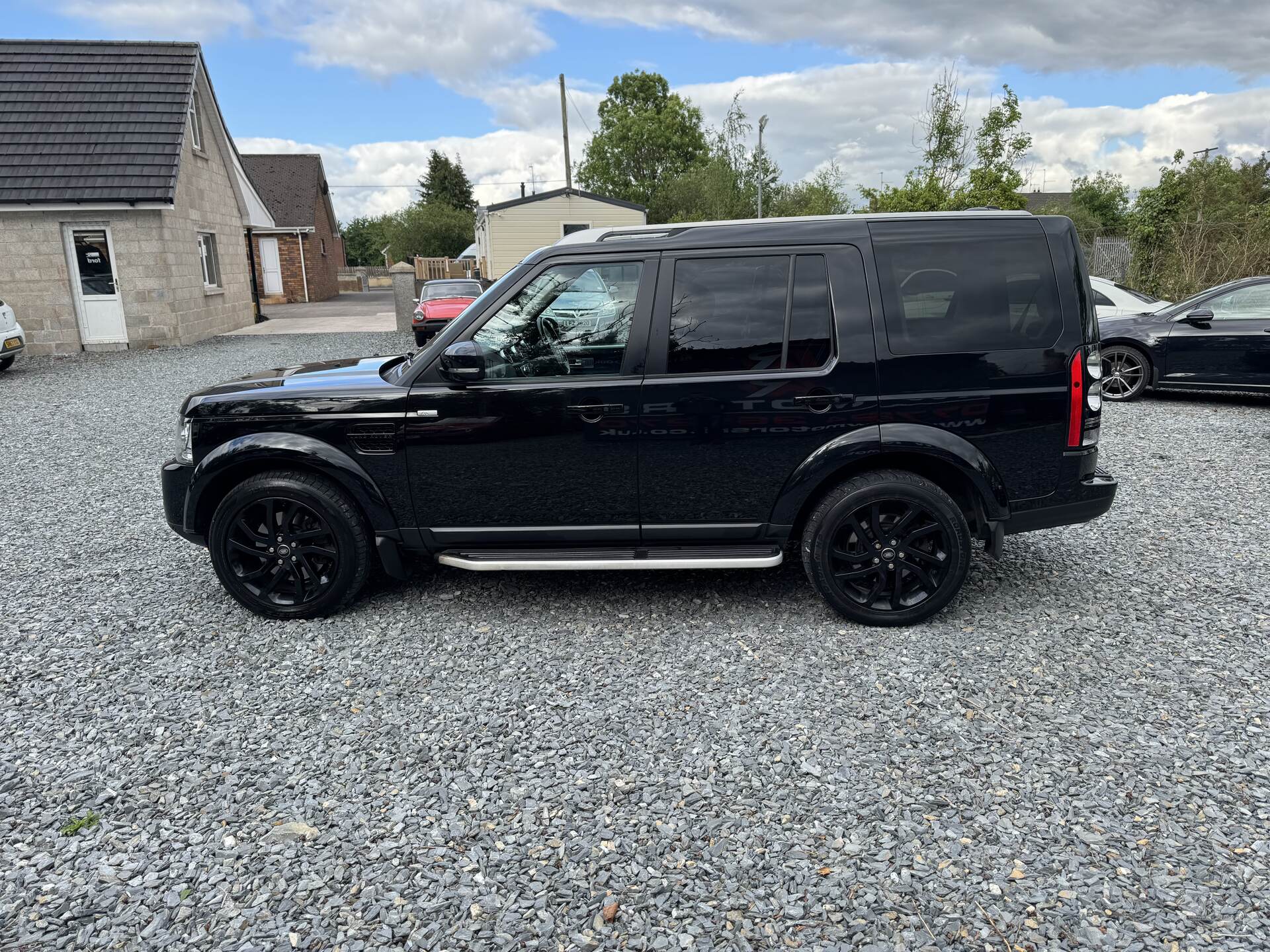 Land Rover Discovery DIESEL SW in Armagh