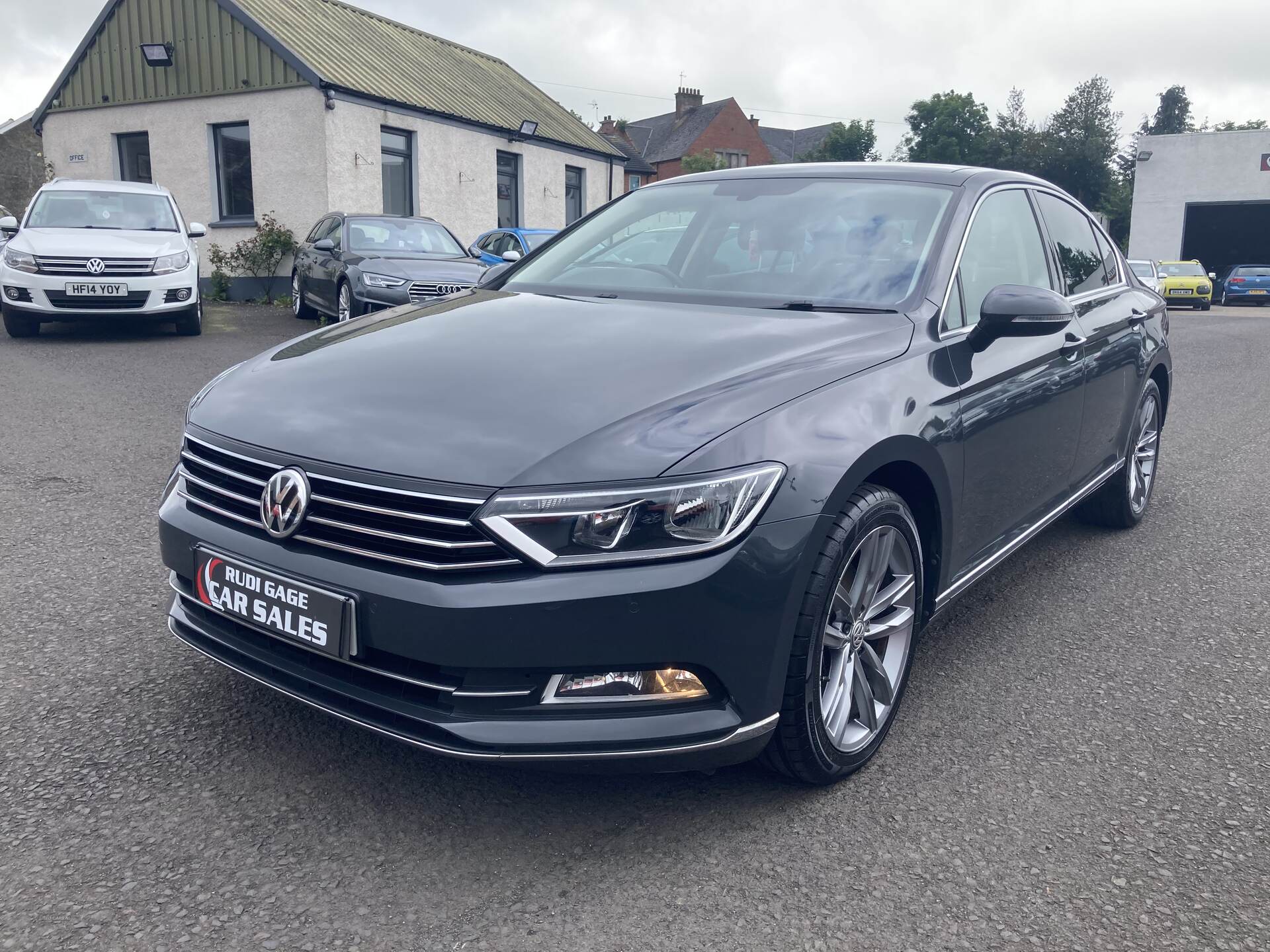 Volkswagen Passat DIESEL SALOON in Antrim