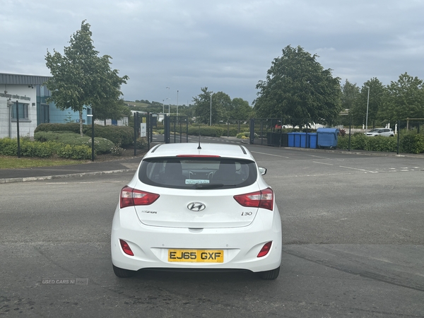 Hyundai i30 1.6 CRDi Blue Drive SE 5dr in Down