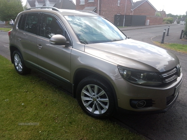 Volkswagen Tiguan 2.0 TDi BlueMotion Tech SE 5dr [2WD] in Antrim