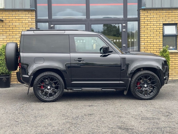 Land Rover Defender 3.0 S MHEV 3d 198 BHP in Fermanagh