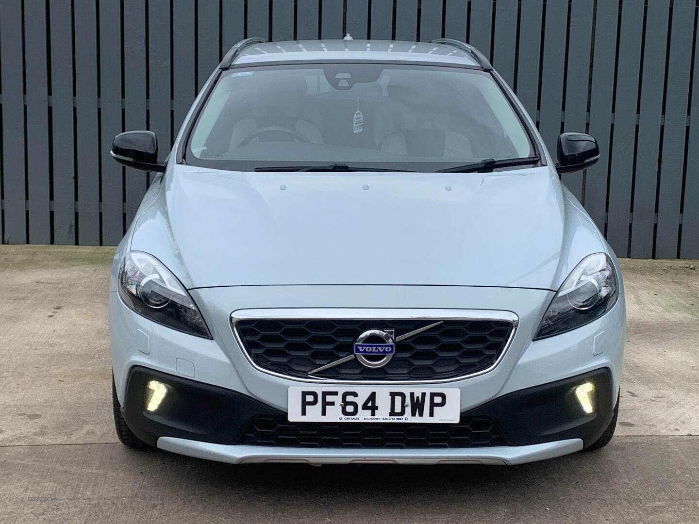 Volvo V40 DIESEL HATCHBACK in Antrim