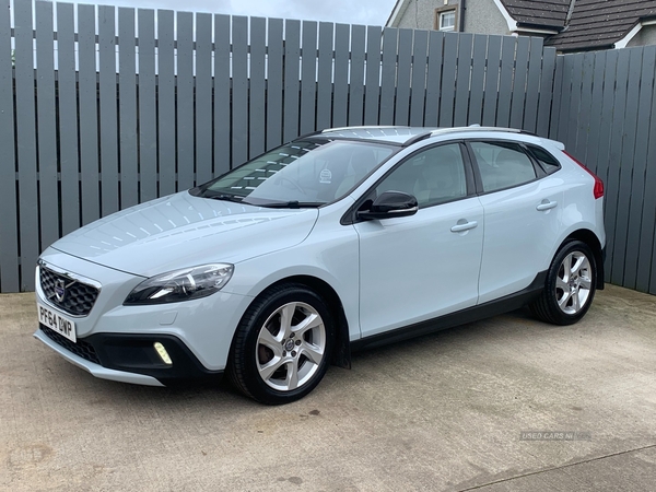 Volvo V40 DIESEL HATCHBACK in Antrim