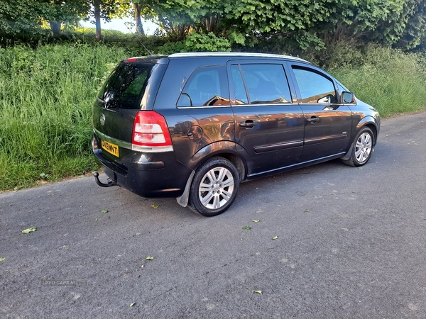 Vauxhall Zafira 1.7 CDTi ecoFLEX Design [125] 5dr in Down