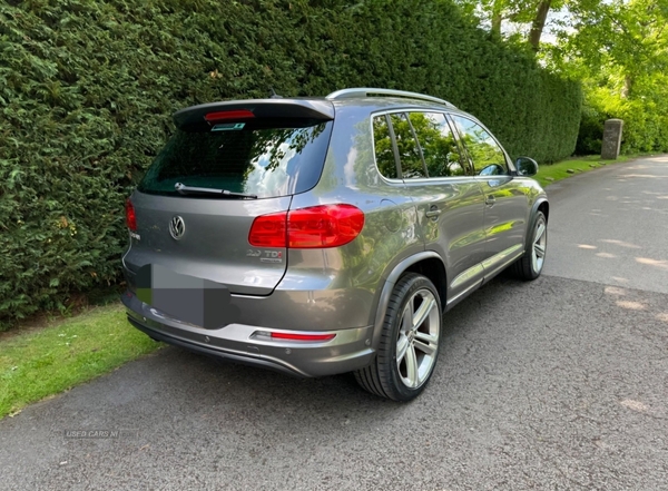 Volkswagen Tiguan 2.0 TDi BlueMotion Tech R-Line 5dr in Antrim