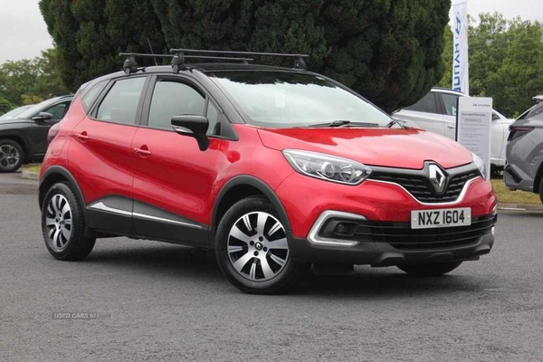 Renault Captur 0.TCE 90 Play 5dr in Down