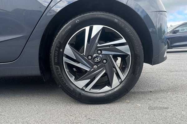 Hyundai i20 1.0T GDi 48V MHD SE Connect 5dr DCT - REVERSING CAMERA, BLUETOOTH, AIR CON - TAKE ME HOME in Armagh