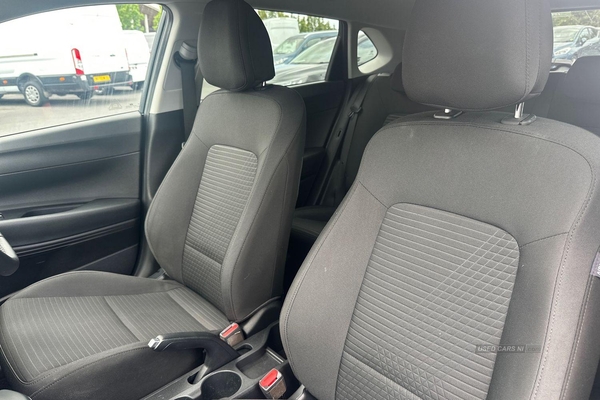 Hyundai i20 1.0T GDi 48V MHD SE Connect 5dr DCT - REVERSING CAMERA, BLUETOOTH, AIR CON - TAKE ME HOME in Armagh