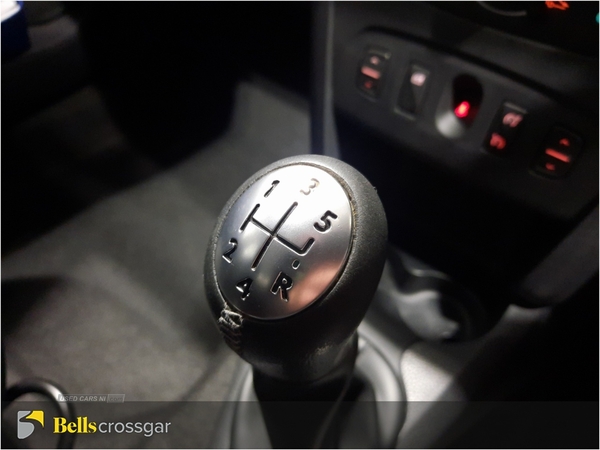 Dacia Logan 1.5 dCi Laureate 5dr in Down
