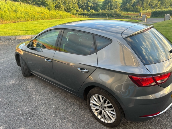 Seat Leon 1.6 TDI SE Dynamic Technology 5dr in Down