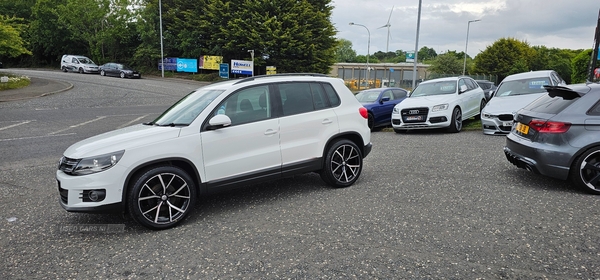 Volkswagen Tiguan DIESEL ESTATE in Down