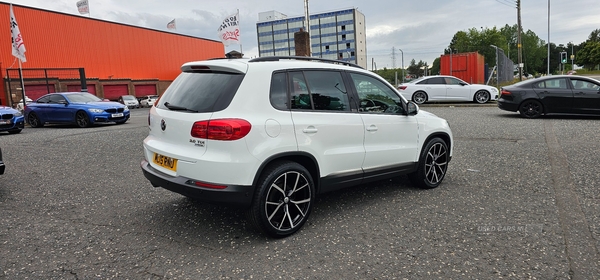 Volkswagen Tiguan DIESEL ESTATE in Down