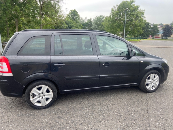 Vauxhall Zafira ESTATE in Armagh