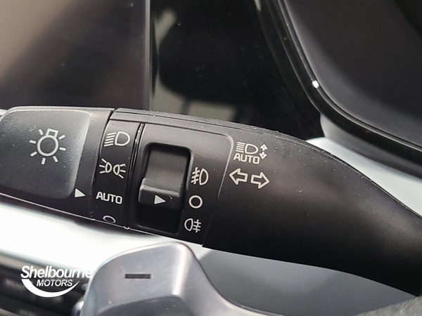 Kia Niro 1.6 GDi 3 SUV 5dr Petrol Hybrid DCT Euro 6 (s/s) (139 bhp) in Down