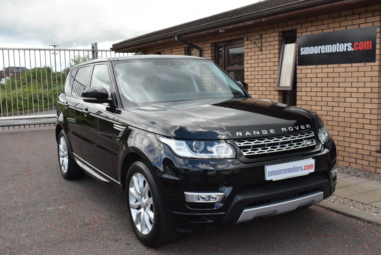 Land Rover Range Rover Sport DIESEL ESTATE in Antrim