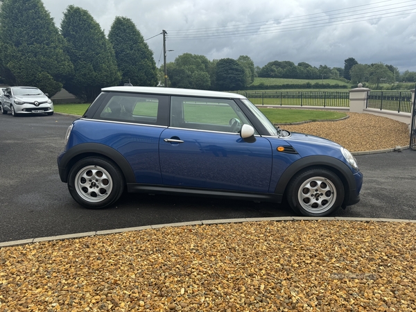 MINI Hatch DIESEL in Antrim