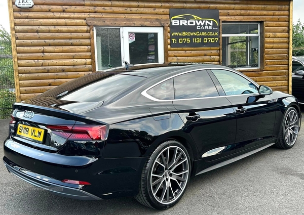 Audi A5 DIESEL SPORTBACK in Down