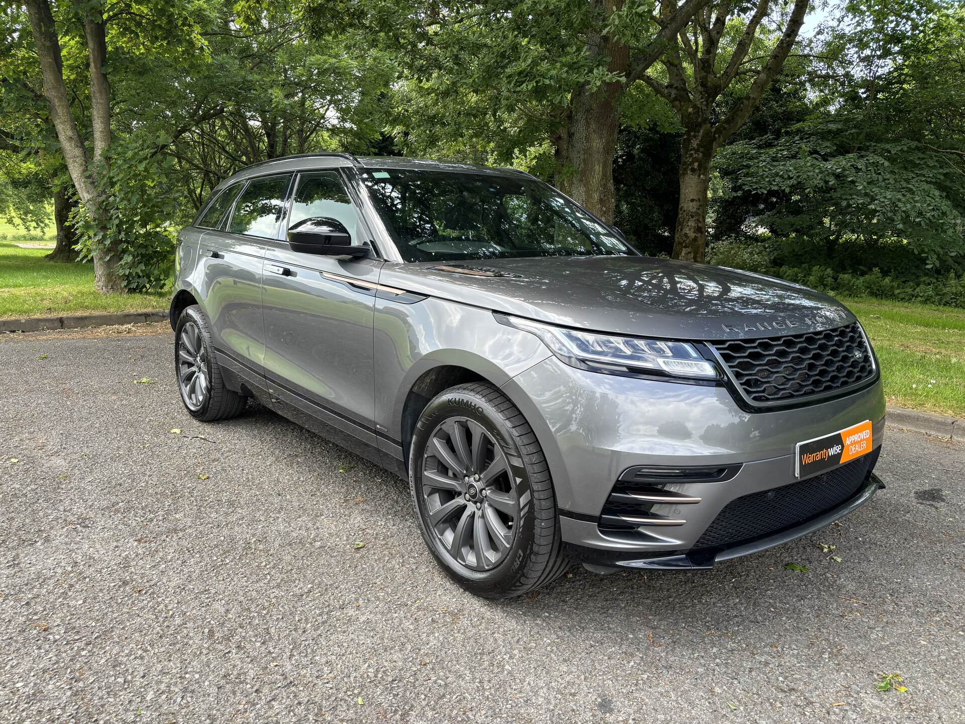 Land Rover Range Rover Velar DIESEL ESTATE in Down