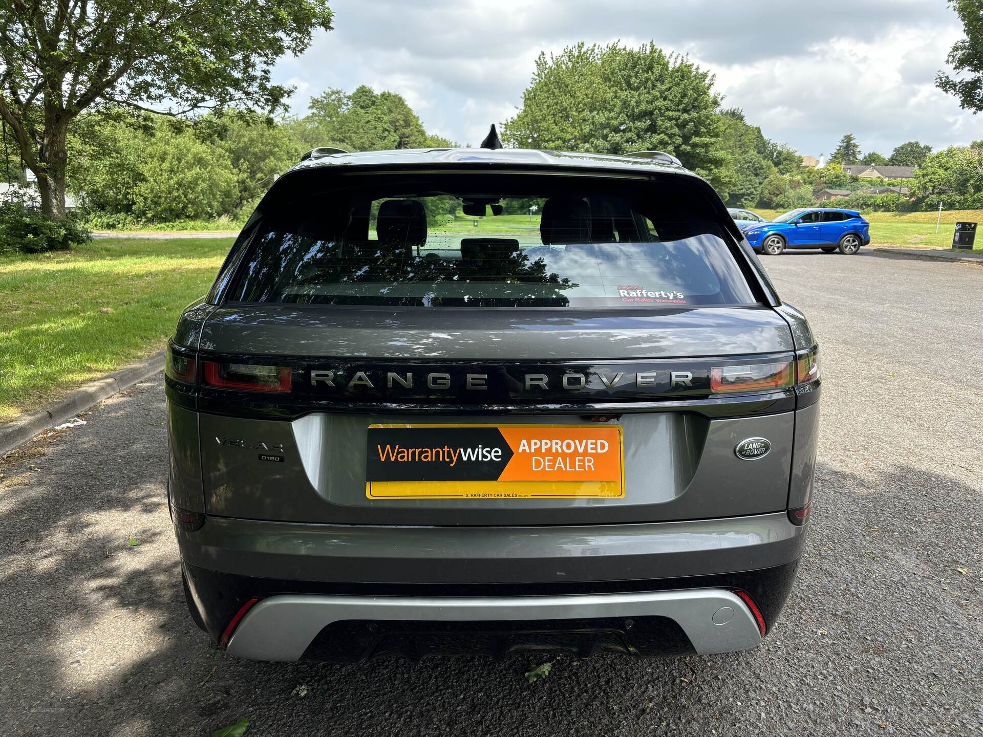 Land Rover Range Rover Velar DIESEL ESTATE in Down