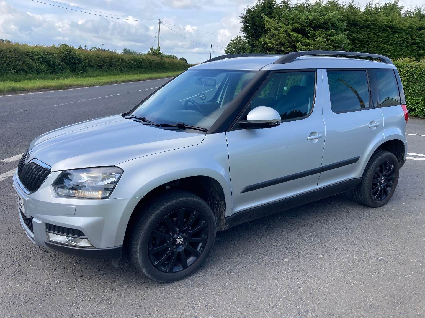 Skoda Yeti OUTDOOR DIESEL ESTATE in Down