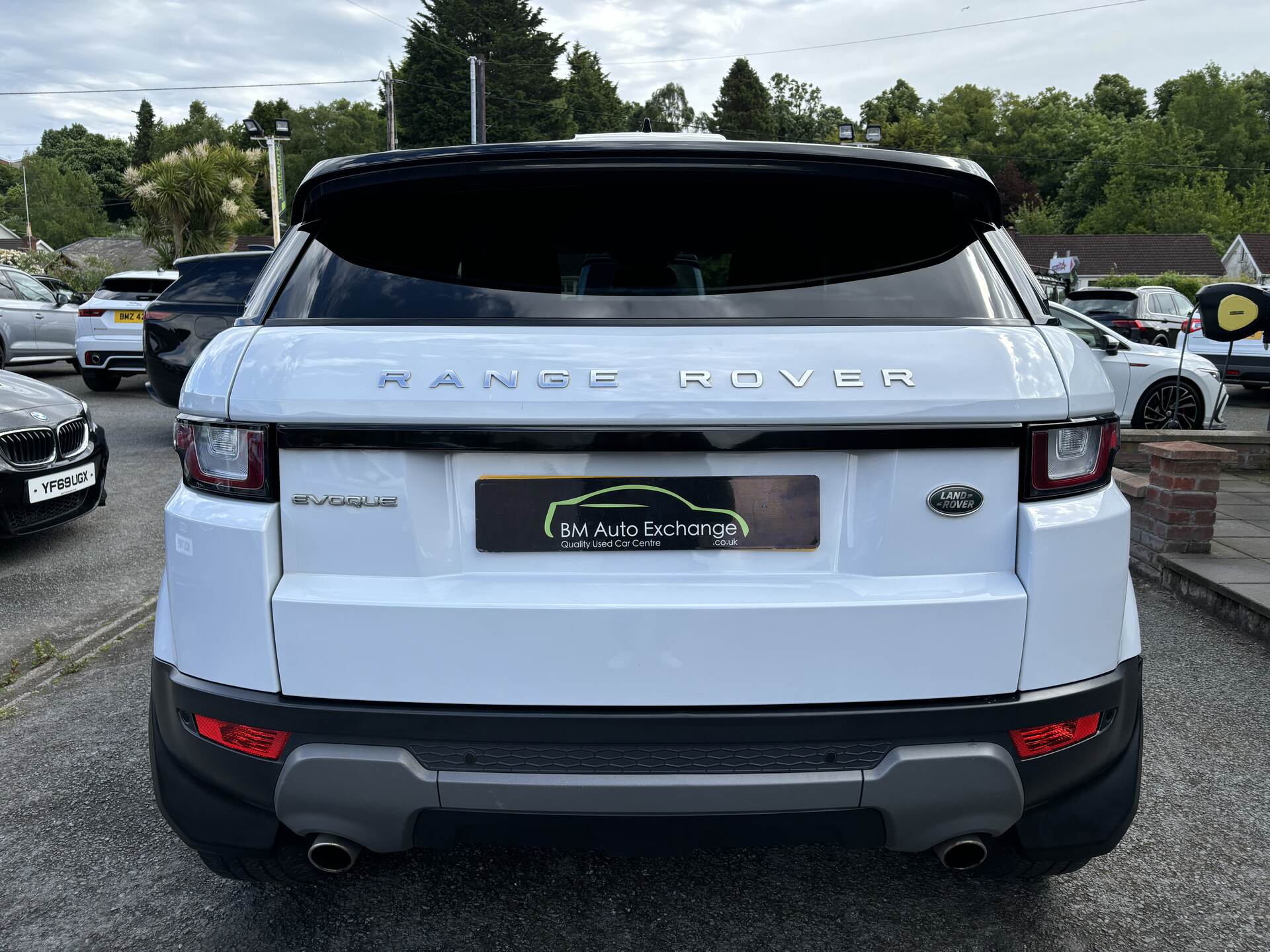 Land Rover Range Rover Evoque DIESEL HATCHBACK in Down