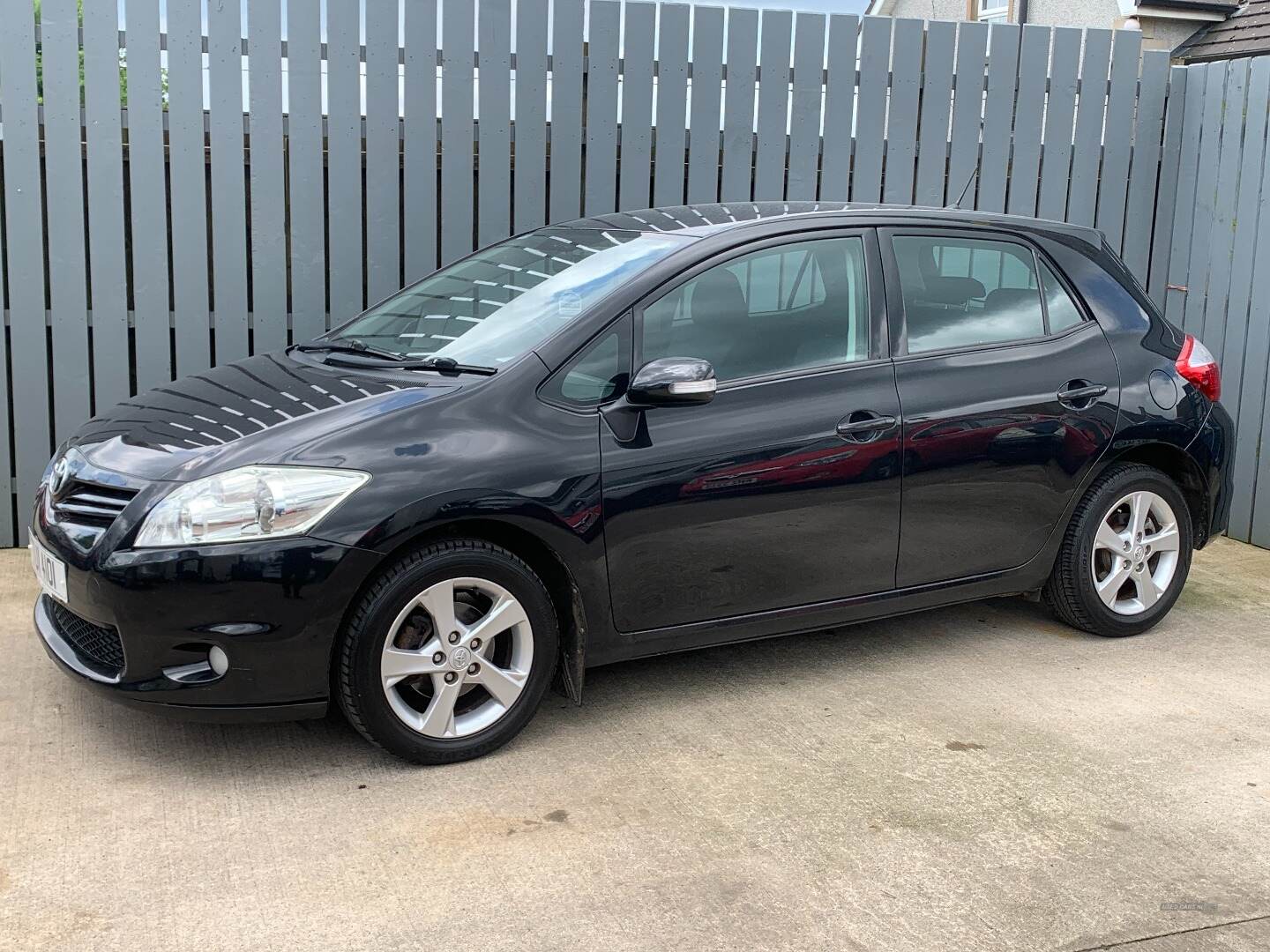 Toyota Auris HATCHBACK in Antrim