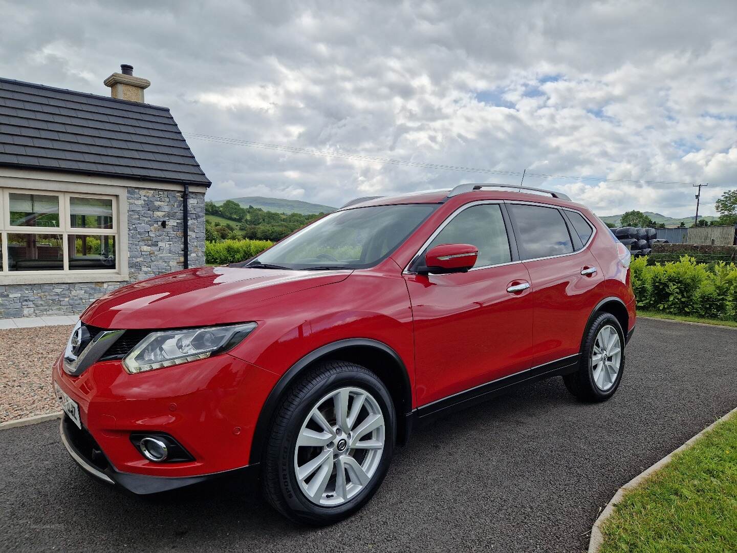 Nissan X-Trail DIESEL STATION WAGON in Down