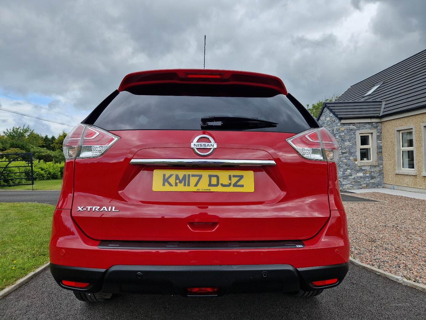 Nissan X-Trail DIESEL STATION WAGON in Down