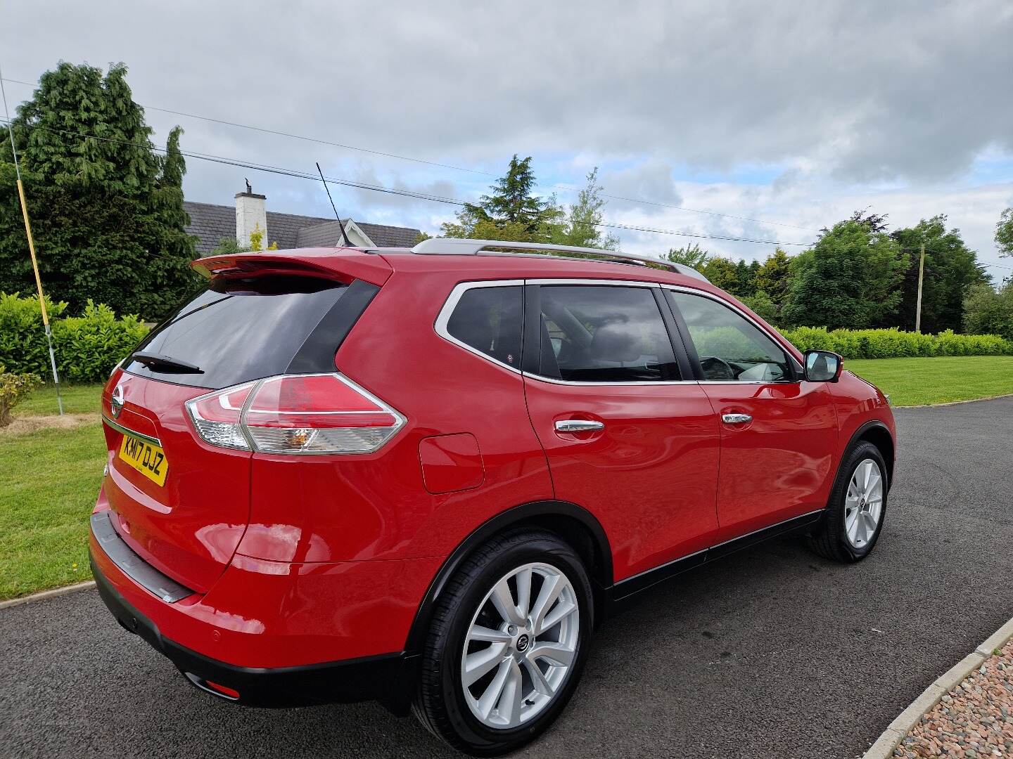 Nissan X-Trail DIESEL STATION WAGON in Down