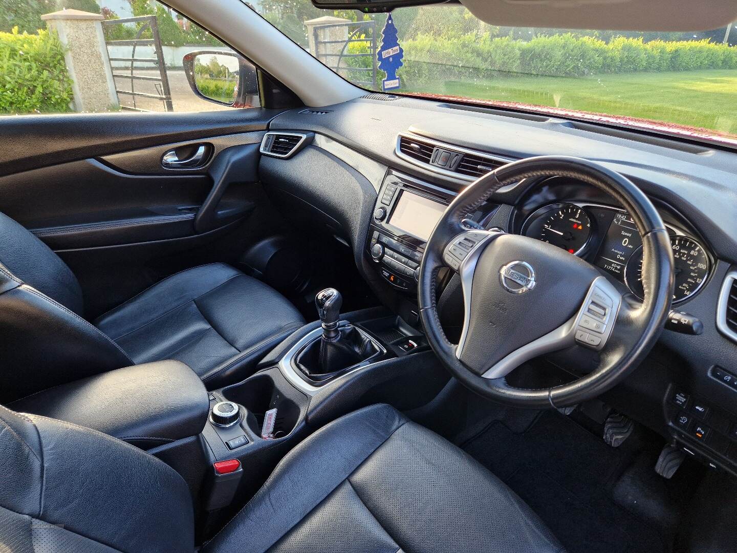 Nissan X-Trail DIESEL STATION WAGON in Down