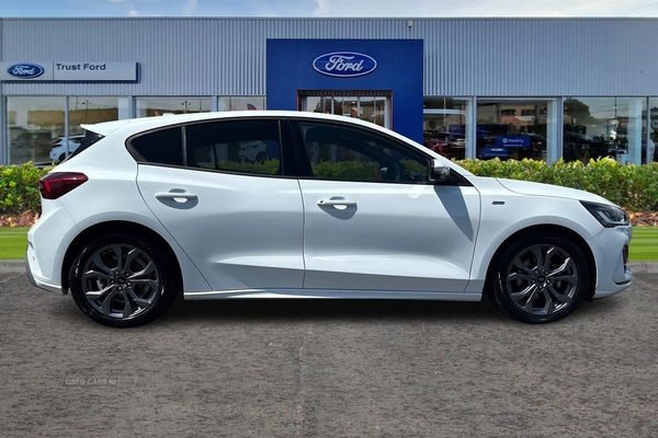 Ford Focus 1.0 EcoBoost Hybrid mHEV ST-Line 5dr - PARKING SENSORS, SAT NAV, BLUETOOTH - TAKE ME HOME in Armagh