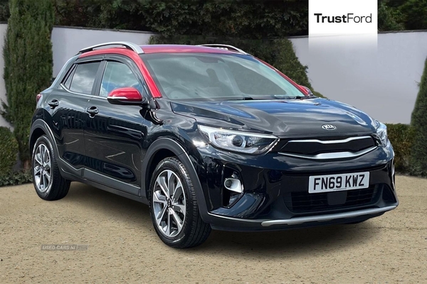 Kia Stonic 1.0T GDi 4 5dr - HEATED FRONT SEAT & STEERING WHEEL, REVERSING CAMERA and SENSORS, BLIND SPOT MONITOR, FULL LEATHER, SAT NAV, KEYLESS GO and more in Antrim