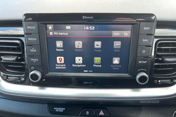 Kia Stonic 1.0T GDi 4 5dr - HEATED FRONT SEAT & STEERING WHEEL, REVERSING CAMERA and SENSORS, BLIND SPOT MONITOR, FULL LEATHER, SAT NAV, KEYLESS GO and more in Antrim