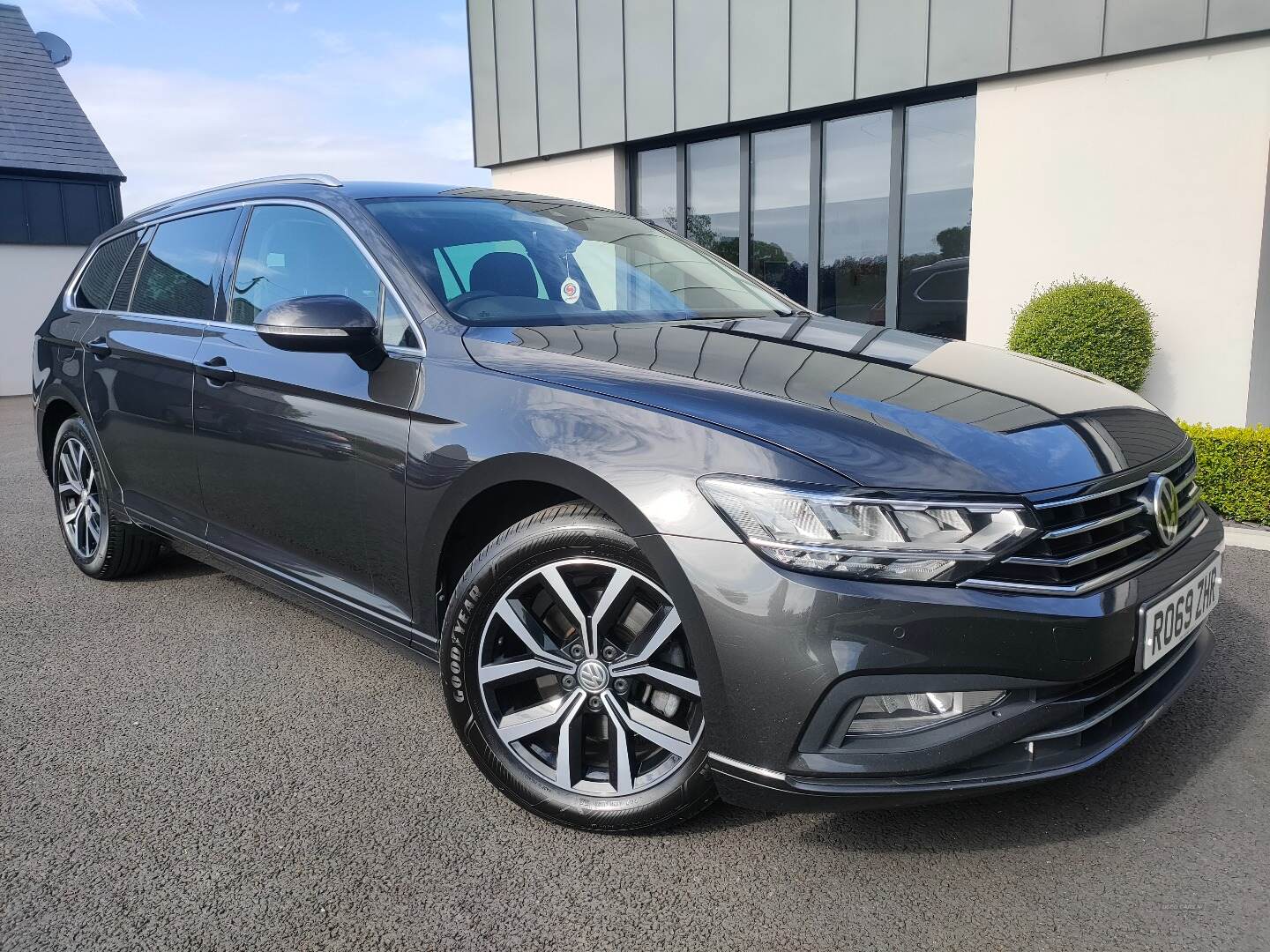 Volkswagen Passat DIESEL ESTATE in Armagh