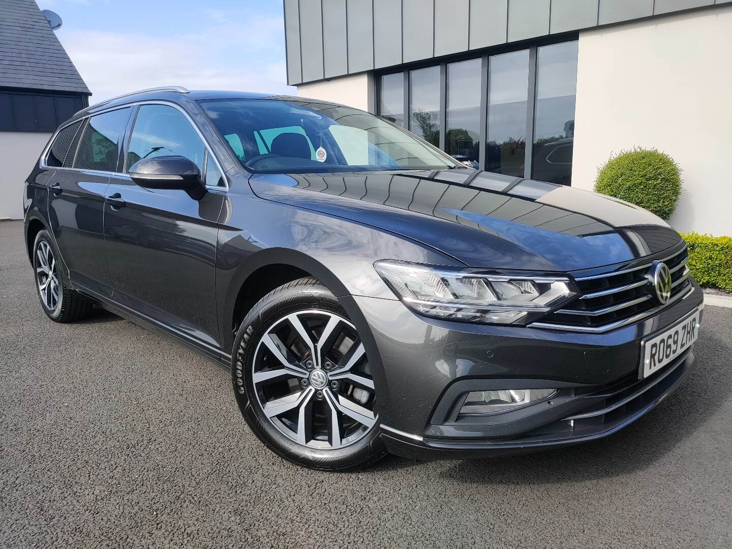 Volkswagen Passat DIESEL ESTATE in Armagh