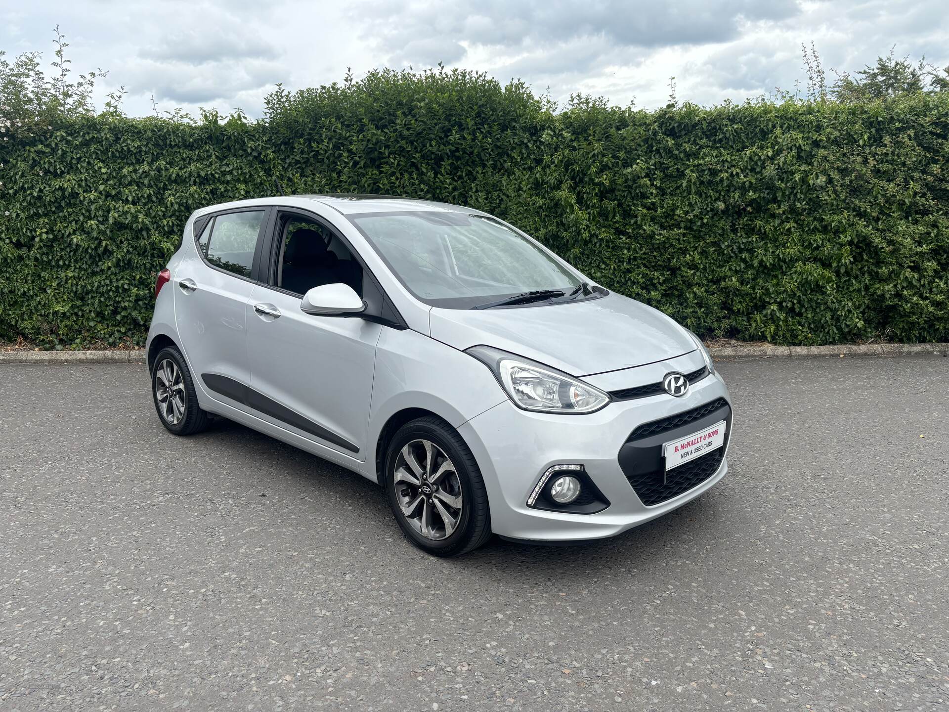 Hyundai i10 HATCHBACK in Derry / Londonderry