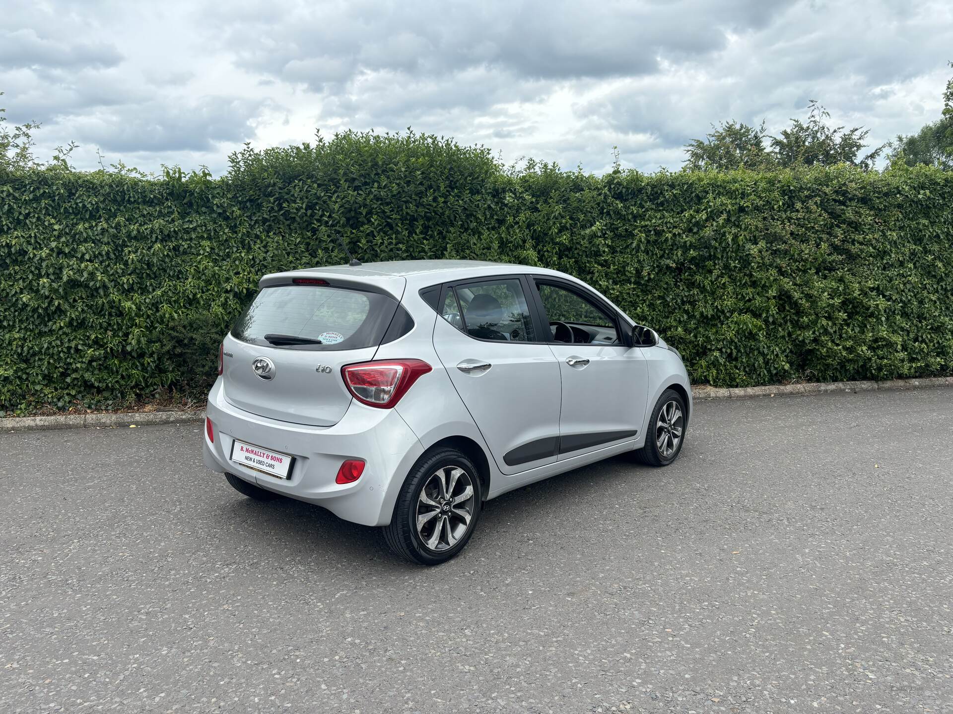 Hyundai i10 HATCHBACK in Derry / Londonderry