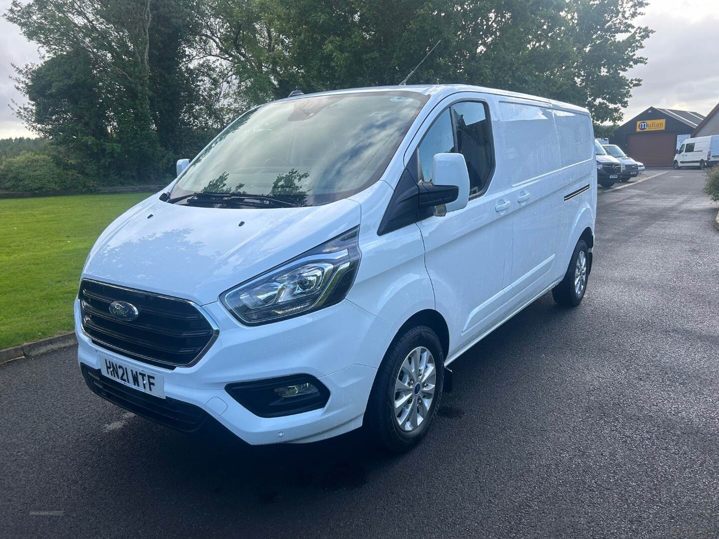 Ford Transit Custom 300 L2 DIESEL FWD in Derry / Londonderry