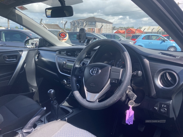 Toyota Auris DIESEL HATCHBACK in Antrim