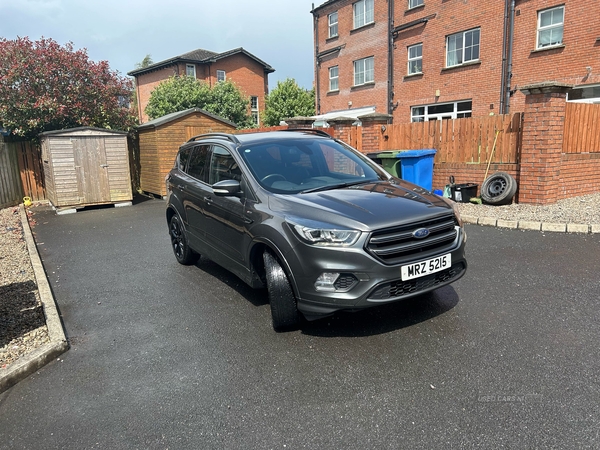 Ford Kuga 2.0 TDCi ST-Line 5dr 2WD in Down
