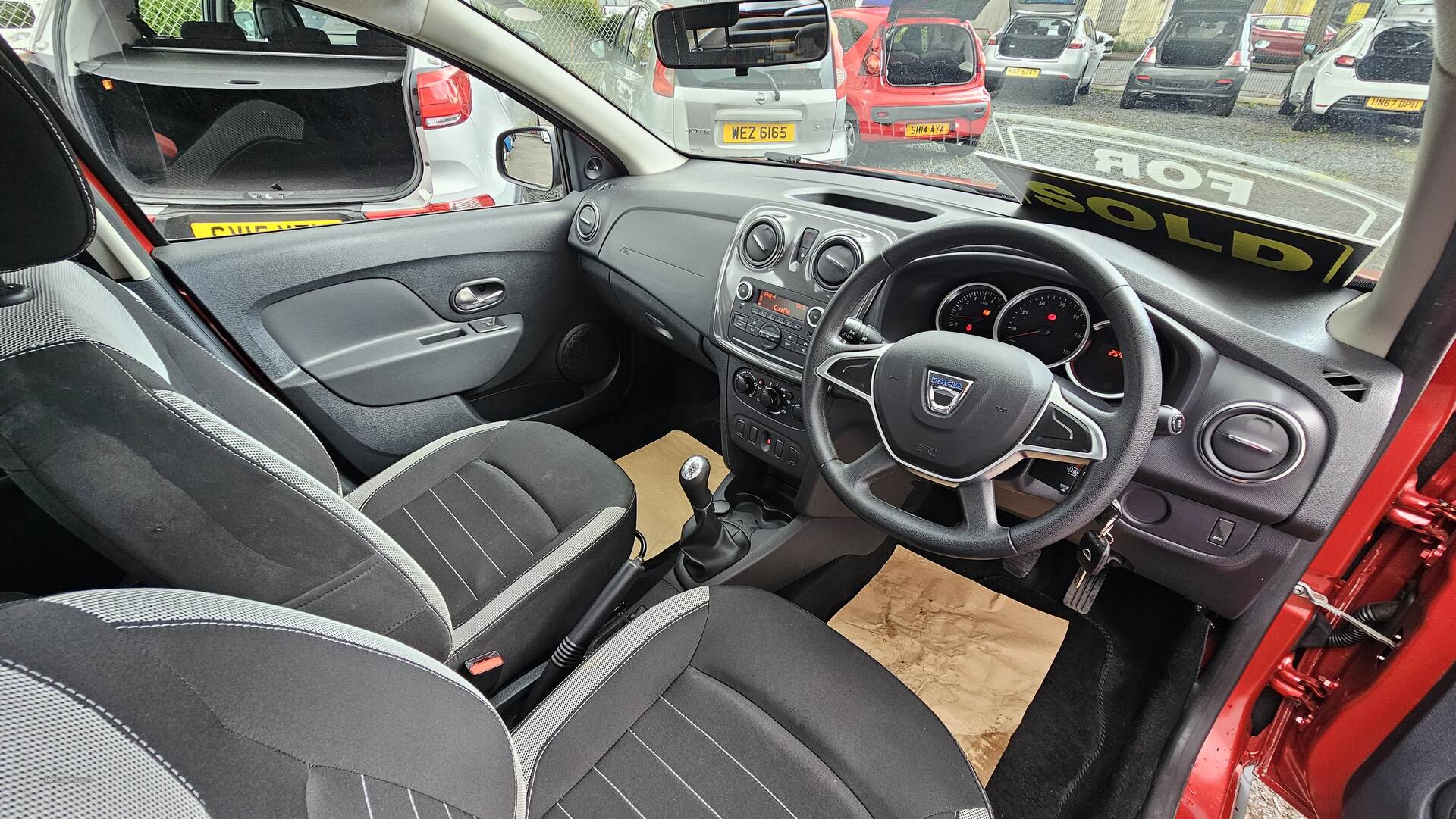 Dacia Sandero Stepway HATCHBACK in Down