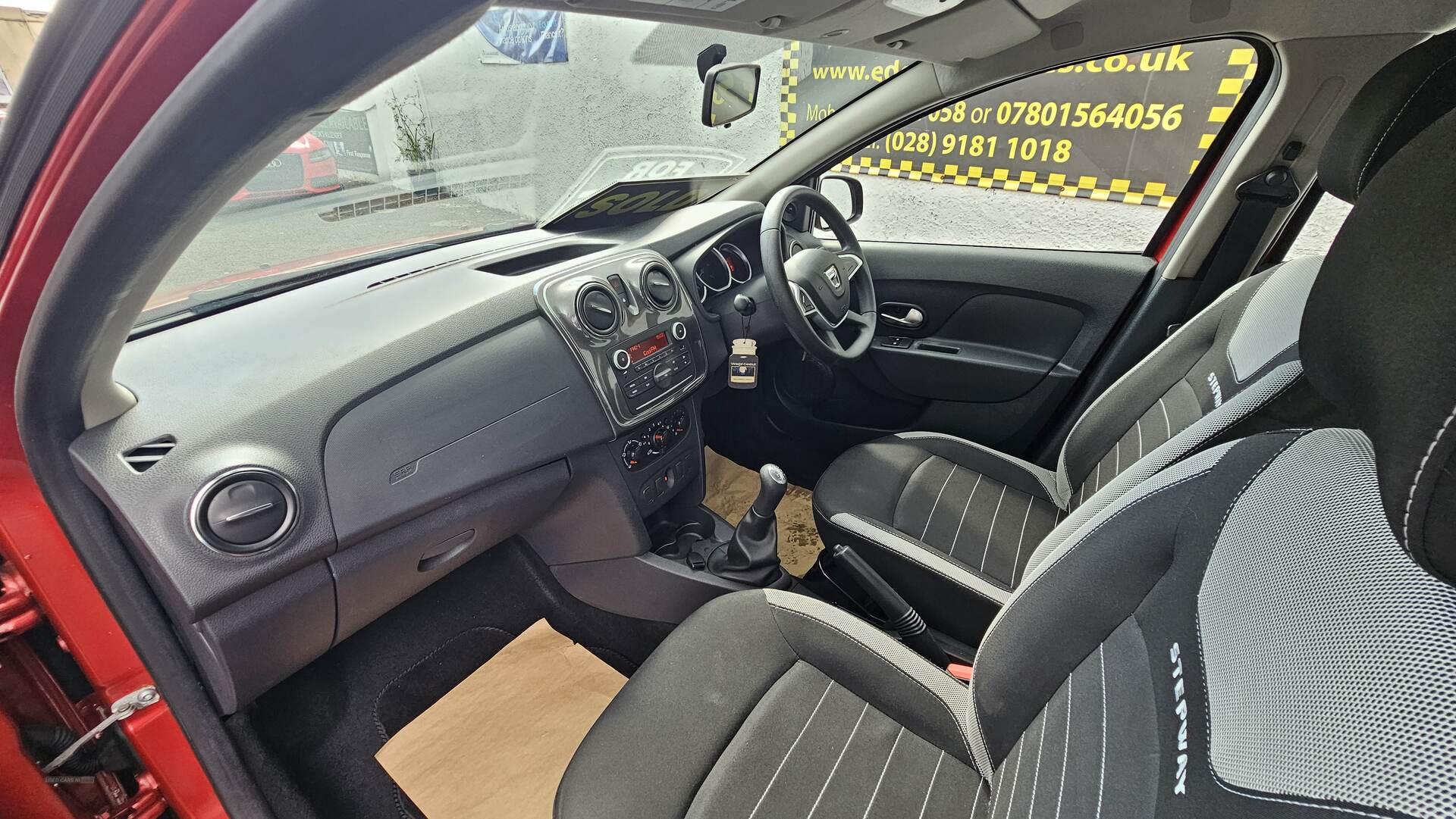 Dacia Sandero Stepway HATCHBACK in Down