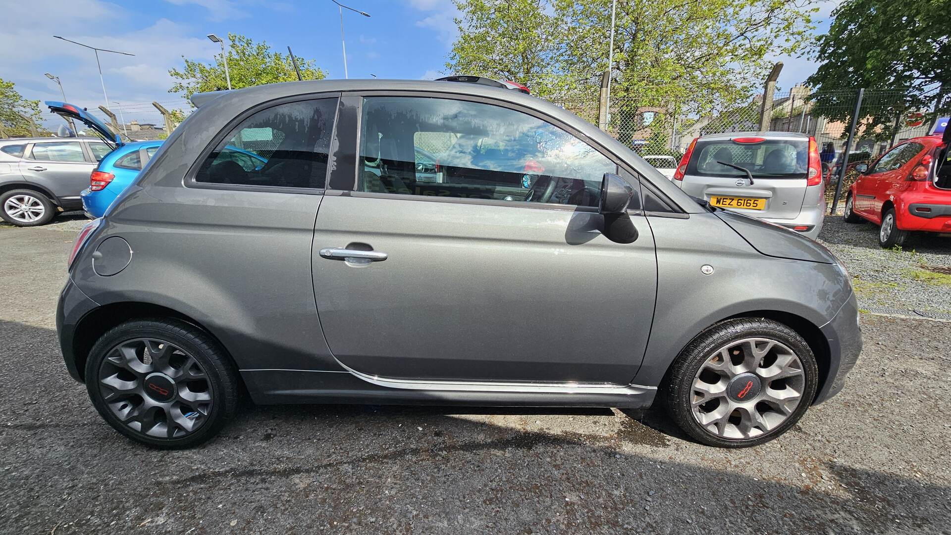 Fiat 500 HATCHBACK in Down