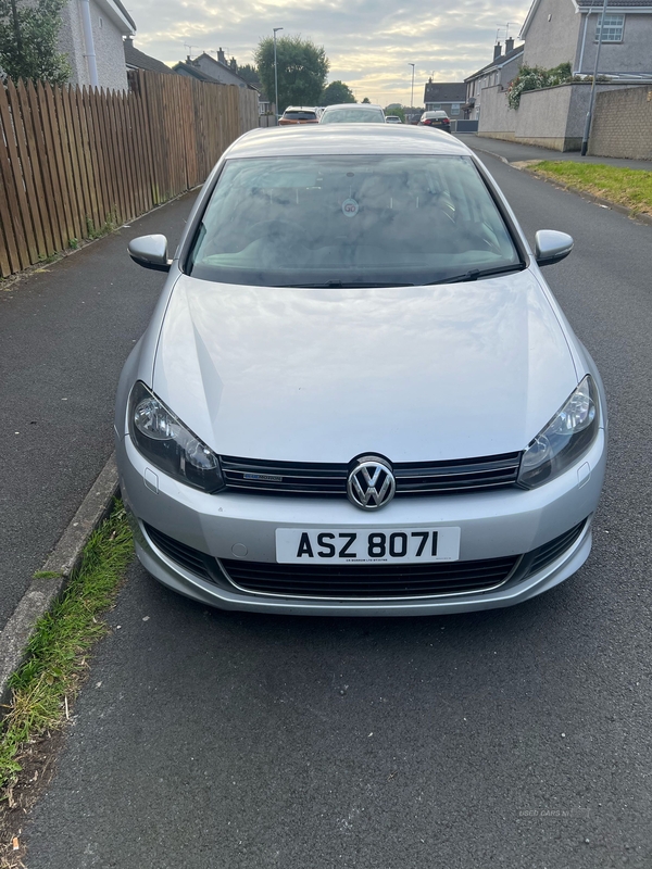 Volkswagen Golf 1.6 TDi 105 BlueMotion 5dr in Down