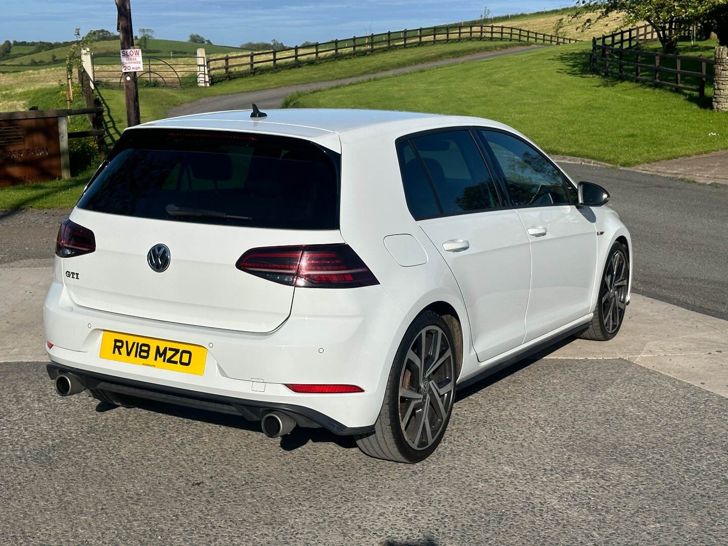 Volkswagen Golf HATCHBACK in Down