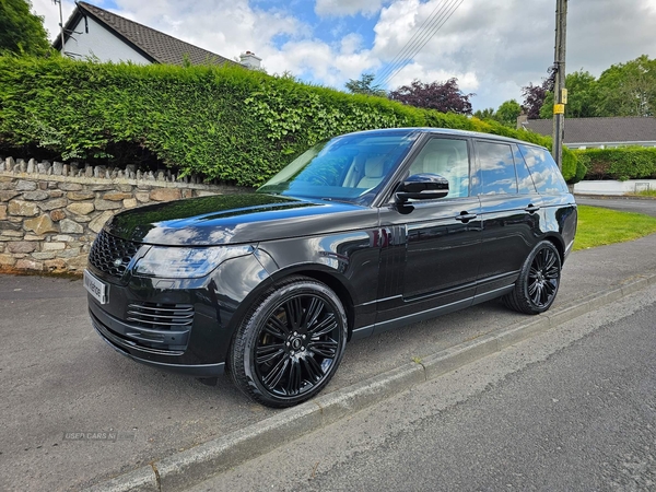 Land Rover Range Rover 3.0 D300 MHEV Westminster Black Auto 4WD Euro 6 (s/s) 5dr in Down