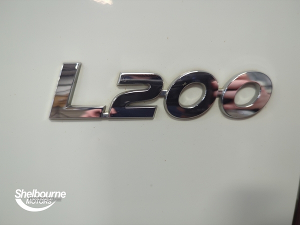 Mitsubishi L200 2.2 DI-D DC Barbarian X Pickup 4dr Diesel Auto 4WD (150 ps) in Armagh