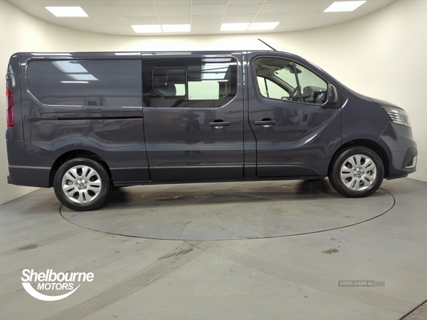 Renault Trafic Crew Van Sport LL30 2.0 dCi 170 Auto 6 Seat in Armagh