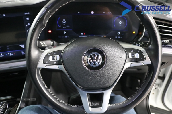 Volkswagen Touareg DIESEL ESTATE in Down