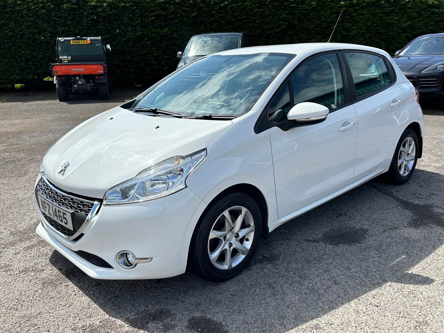 Peugeot 208 HATCHBACK in Antrim